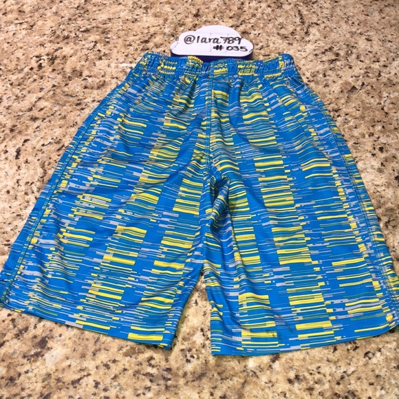 Boys Nike Short - Picture 5 of 7